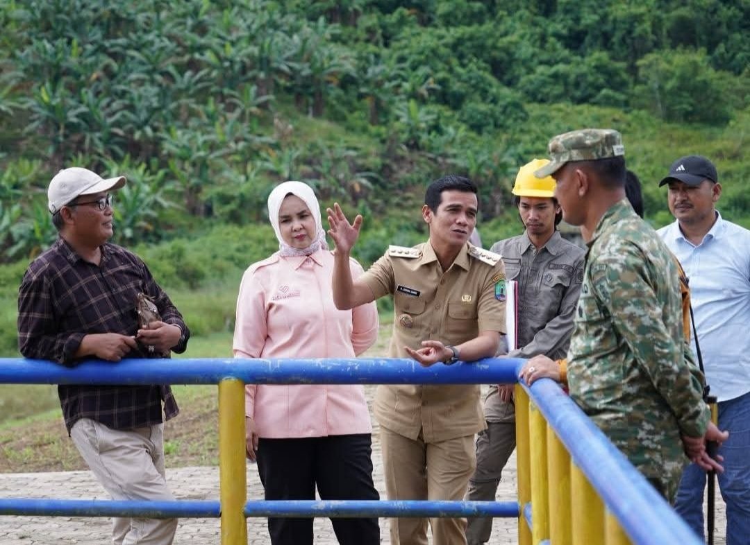 Bupati Tinjau Pintu Air Embung Lapri Sebatik, Tegaskan Rp24 Miliar Siap untuk Pembebasan Lahan