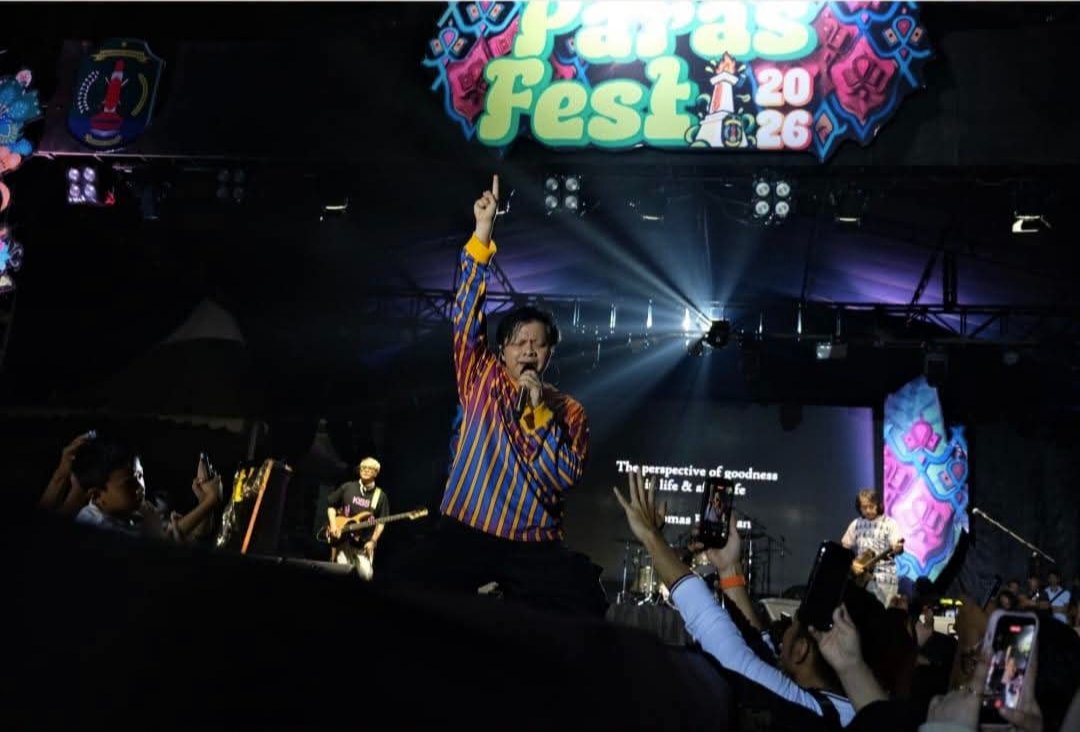 Puncak HUT Ke-27 Kabupaten Nunukan Meriah, Grup Band Gigi Hibur Masyarakat
